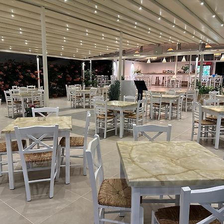 Mirto Beach Hotel & Restaurant パラリア・ブラフ エクステリア 写真