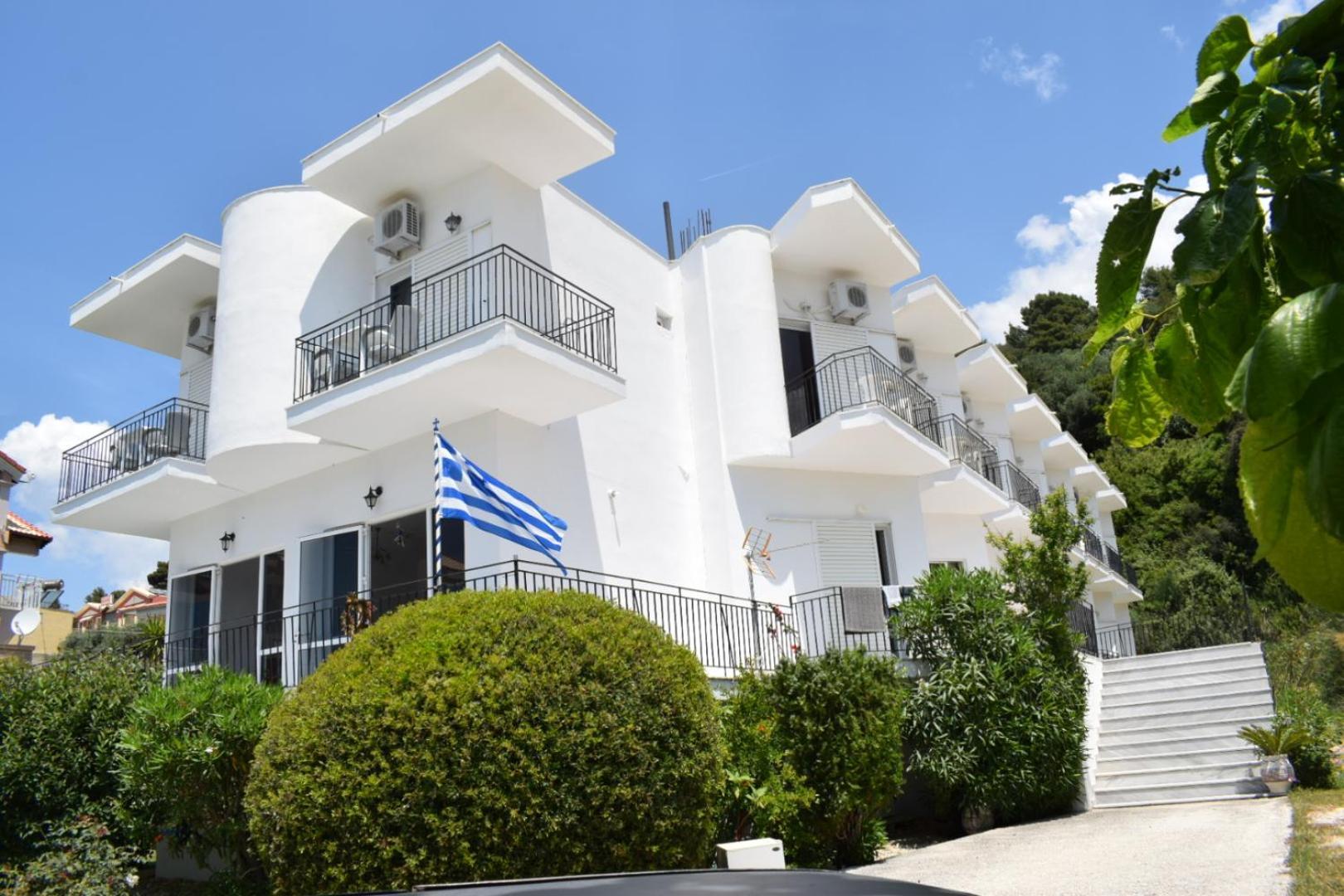 Mirto Beach Hotel & Restaurant パラリア・ブラフ エクステリア 写真